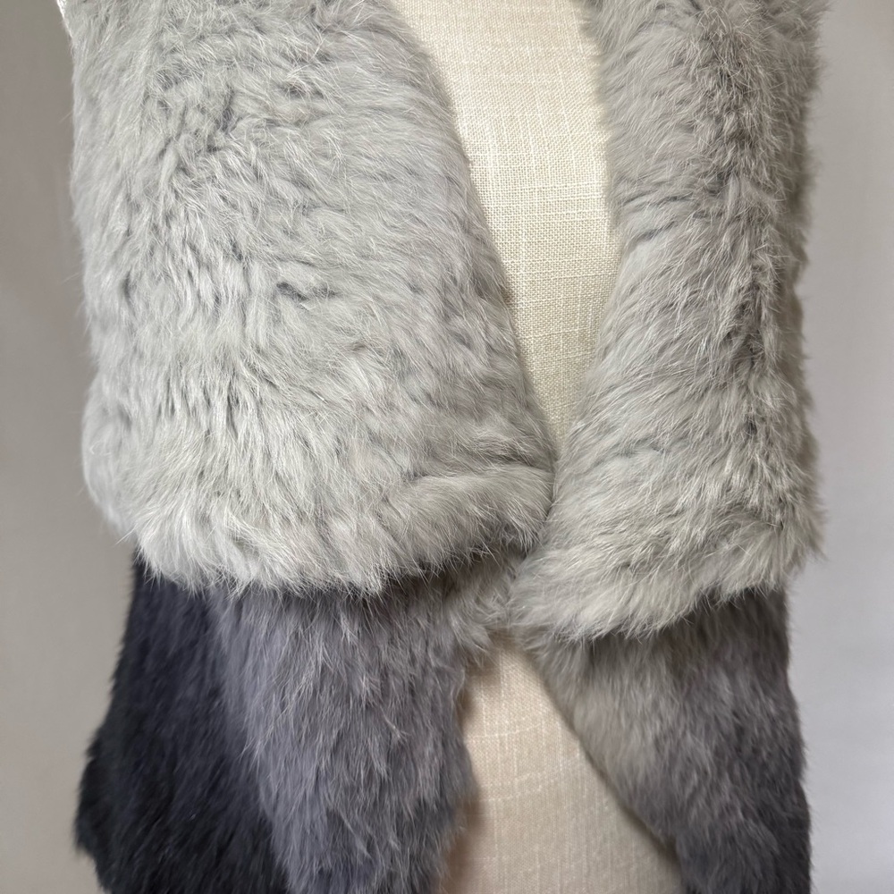 Metric Knits Real Rabbit Fur Vest - Picture 3 of 4